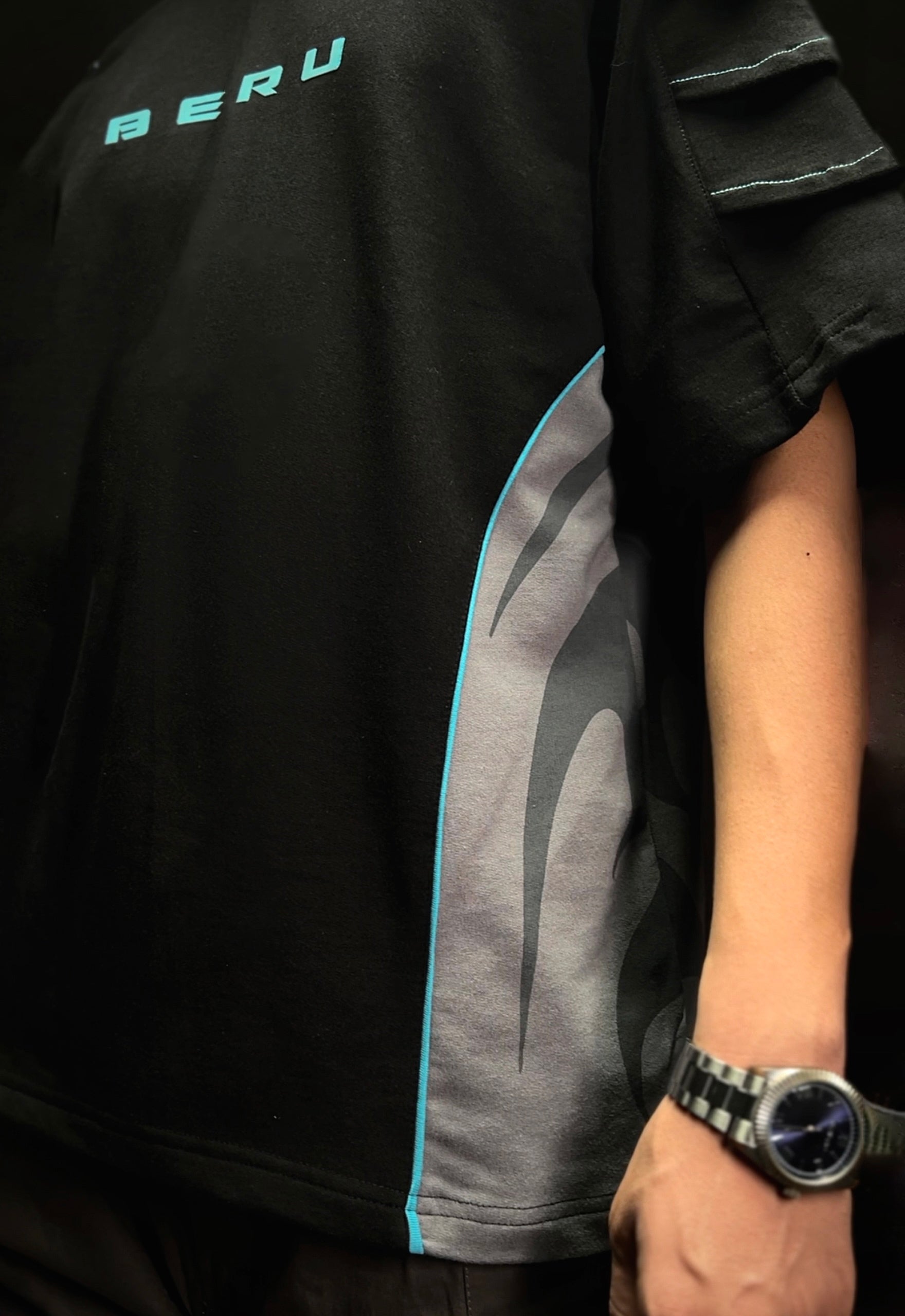 Beru - Solo Leveling - Oversized Tshirt