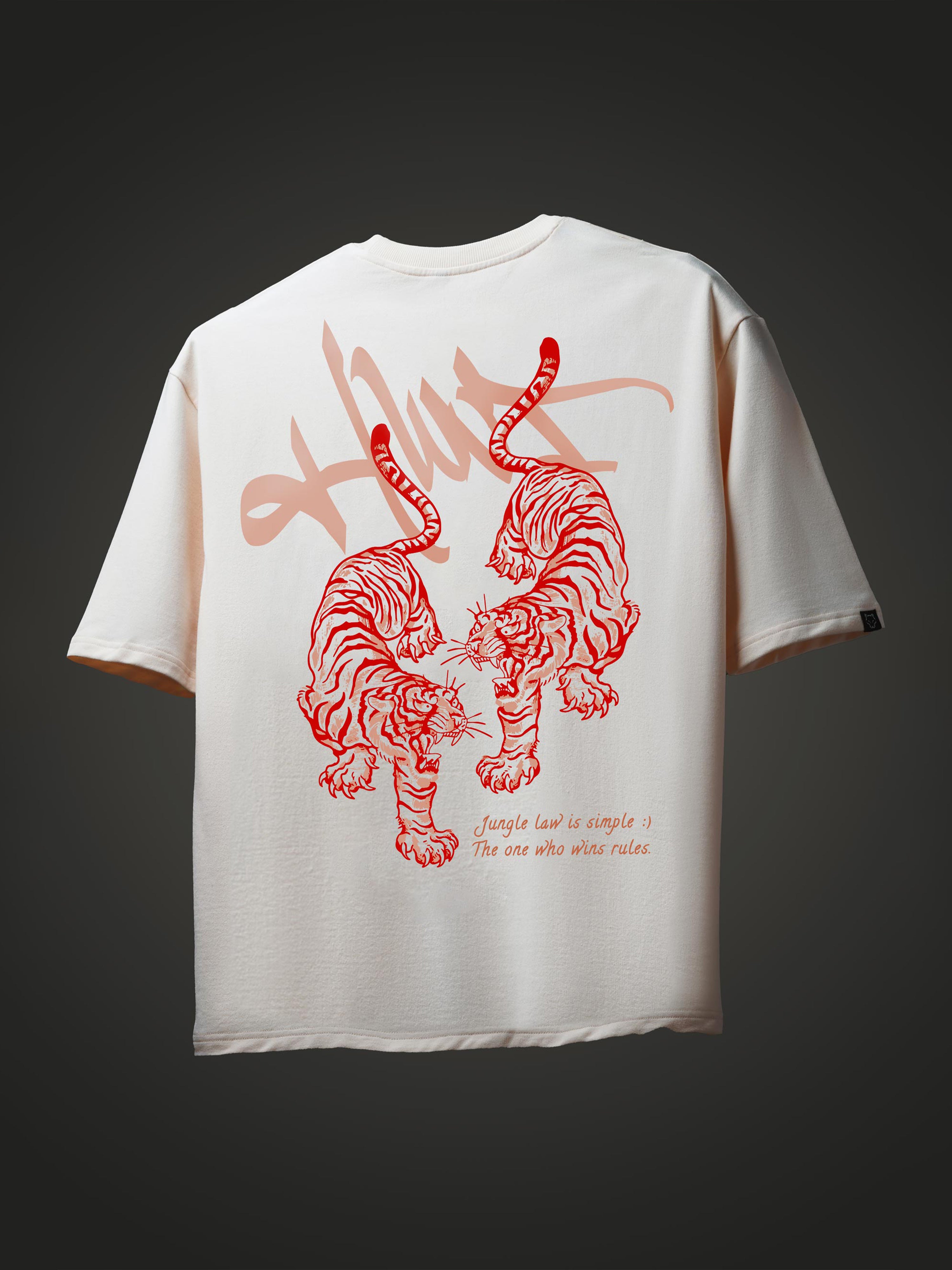 Tiger Combat - Oversized Tshirt - OMNIVERSE©