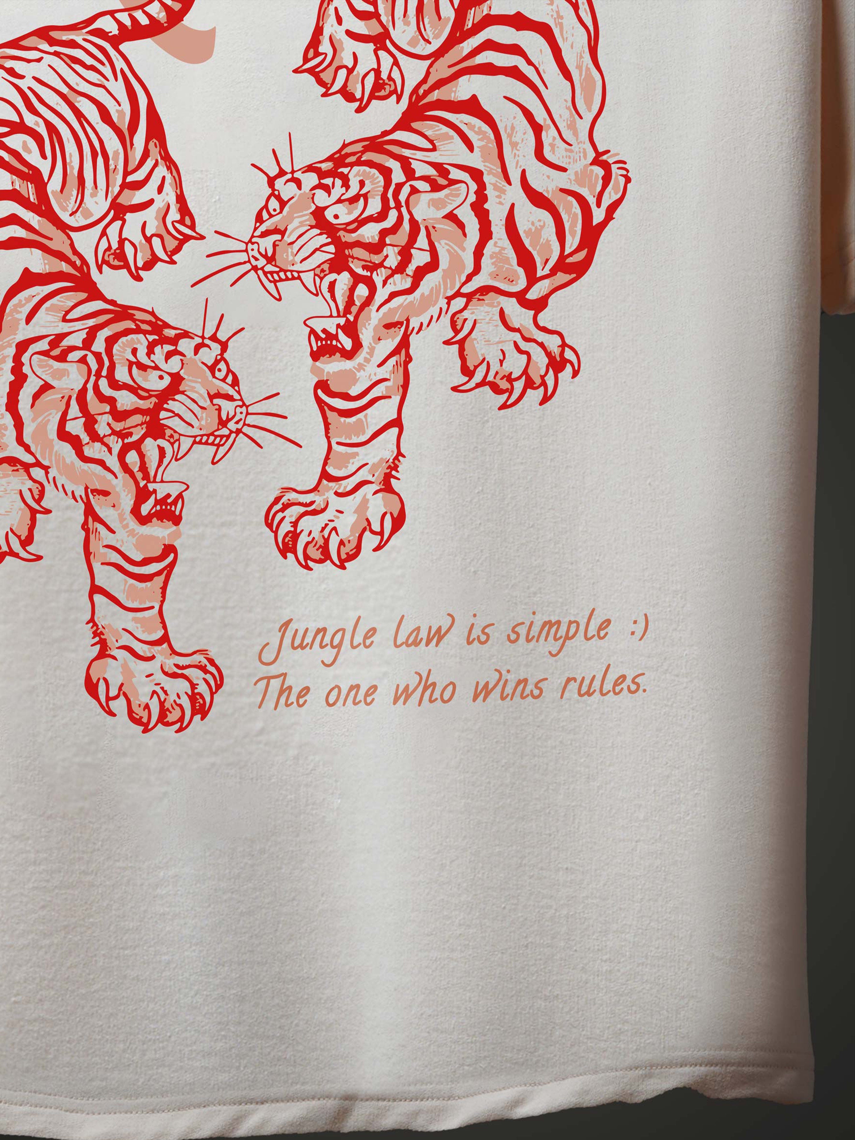 Tiger Combat - Oversized Tshirt - OMNIVERSE©