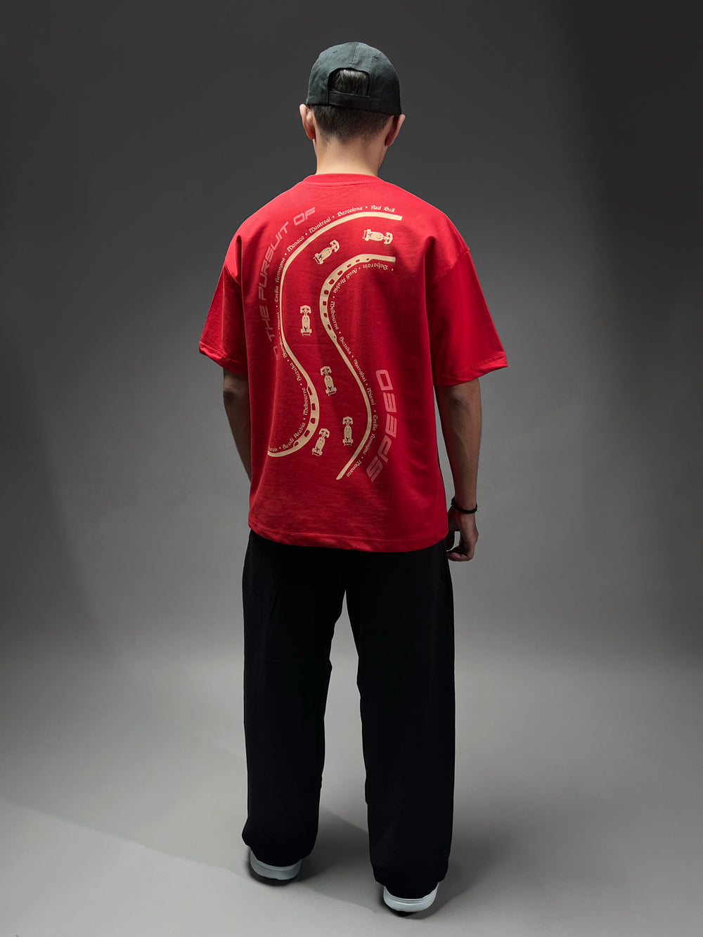 In The Pursuit of Speed - Oversized Tshirt - OMNIVERSE©